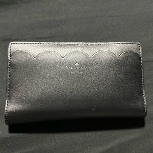 Kate Spade scalloped braylon wallet